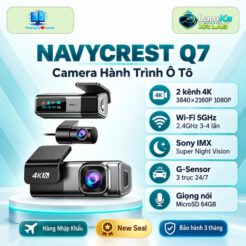Camera hành trình NAVYCREST Q7 trưng bày trên đế tròn với nền công nghệ