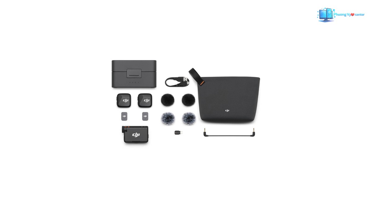 DJI Mic Mini 2 cùng hộp sạc, túi đựng, cáp và các phụ kiện bày trên nền trắng