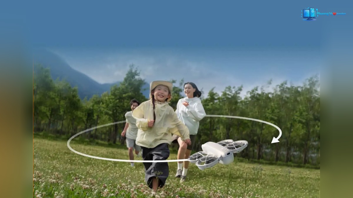 DJI Neo minh họa quay theo dõi chủ thể khi hoạt động ngoài trời