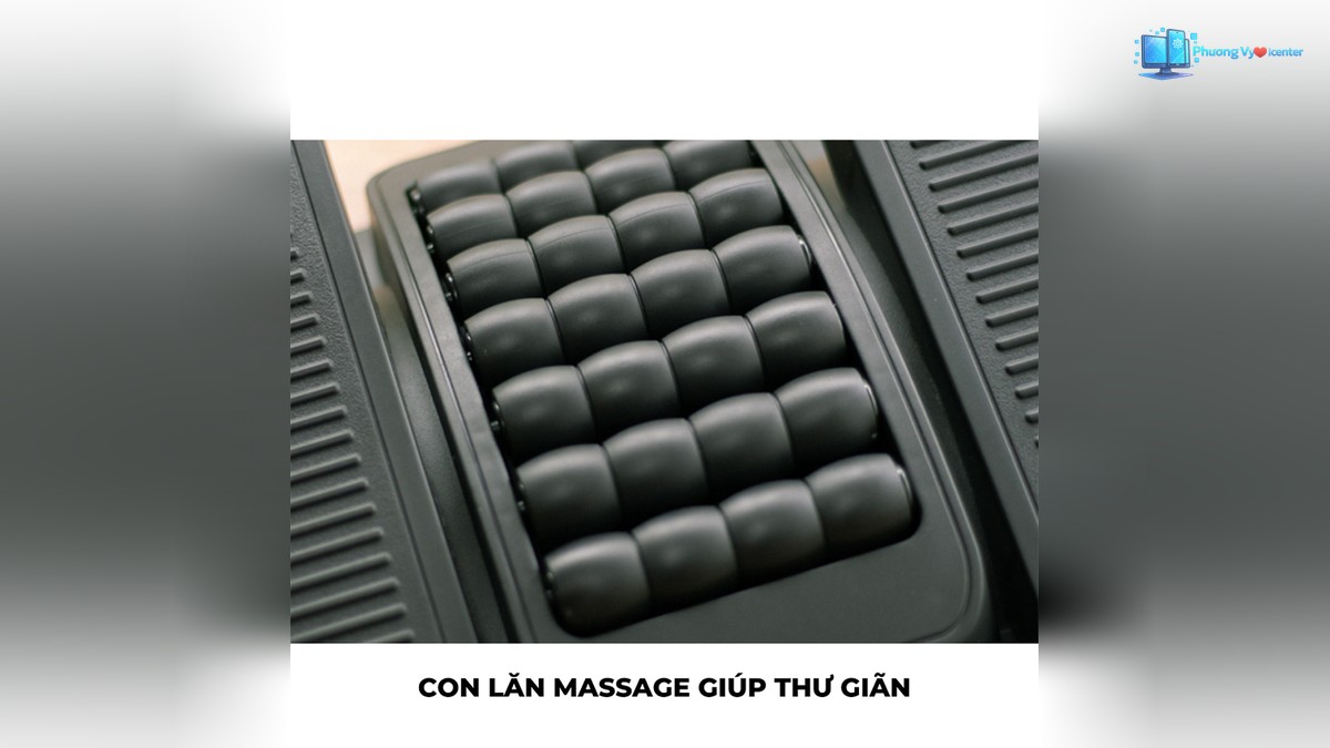 Manson FR-08 cận cảnh các hàng con lăn màu đen giữa hai mặt kê chân có rãnh