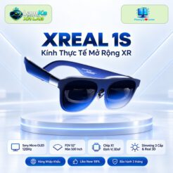 Kính XR XREAL 1S trưng bày trên đế tròn với nền công nghệ