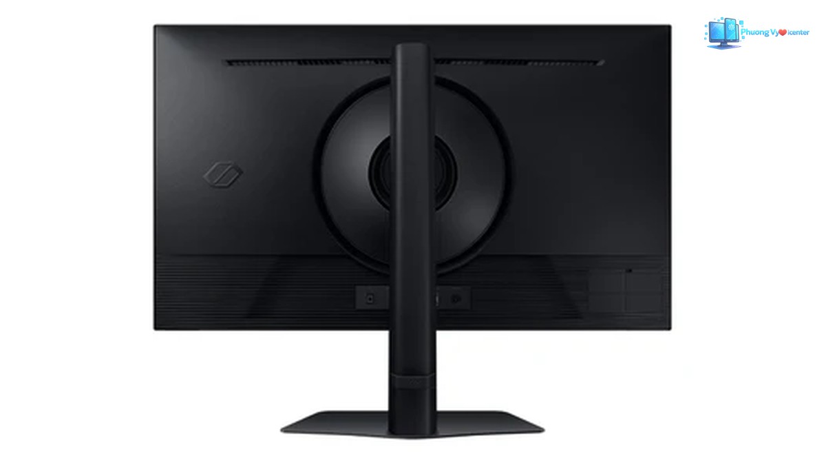 Mặt sau Samsung Odyssey G5 màu đen, có vùng gắn chân tròn, khe thoát nhiệt và trụ đế