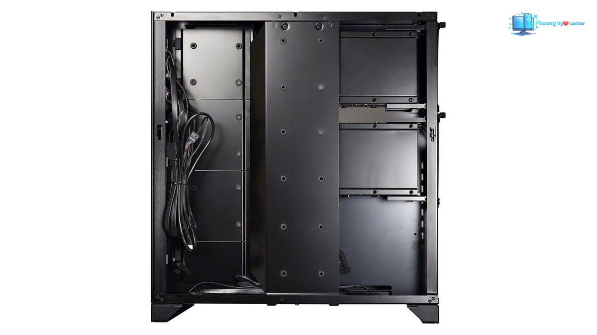LIAN LI PC-O11 Dynamic Black tháo nắp bên, lộ khoang đi dây và các khay kim loại