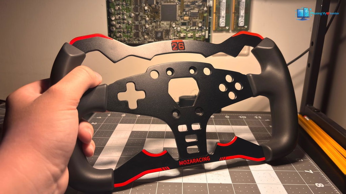 MOZA ES Formula Wheel Mod trong ảnh đánh giá của người dùng