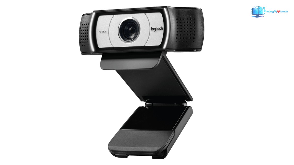 Webcam Logitech C930e ở góc nhìn sản phẩm thứ ba
